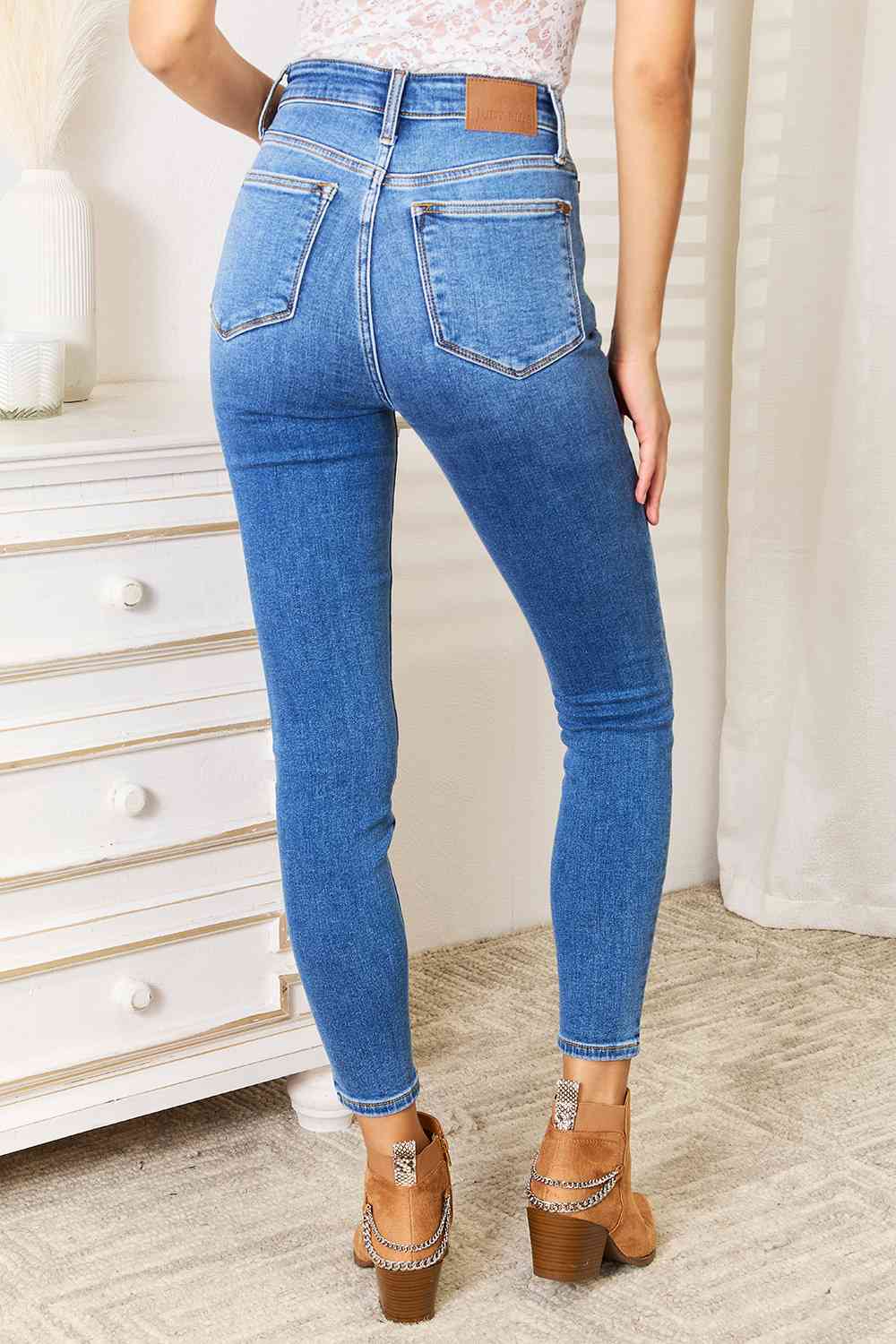 Judy Blue Full Size High Waist Skinny Jeans